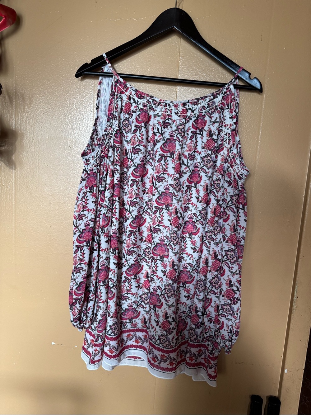 Max Studio Pink & White Floral Cold-Shoulder Tunic